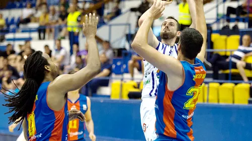 Dinamo - Steaua, 83-76, la baschet masculin. Roș-albii au ajuns la trei victorii consecutive în Liga Națională