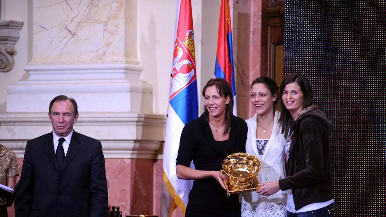 Trofeu pentru Ivana Djerisilo și colegele sale