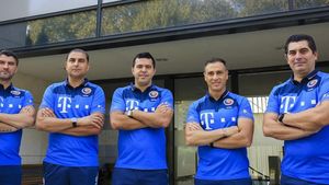 EXCLUSIV | Secundul lui Contra a dezvăluit care a fost cheia succeselor cu Israel și Suedia: "Nu sunt o generație de fotbaliști extraordinari, dar suplinesc prin muncă"