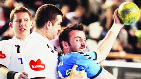 Aduce Moș Crăciun cadoul în avans?