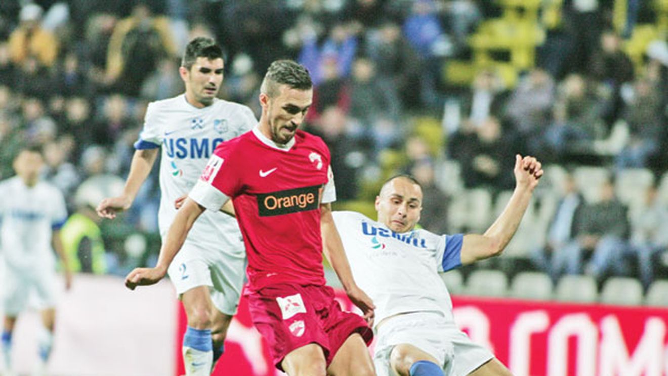 Moral pentru derby!** "Câinii" s-au calificat în sferturi după o victorie în ultimul minut la Tg. Jiu