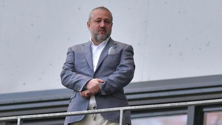 Dezvăluiri despre viața privată a lui Mihai Rotaru, patronul de la Universitatea Craiova: „Nu auzea nimeni de el dacă nu era la fotbal”. Cât teren deține omul de afaceri | VIDEO EXCLUSIV ProSport Live
