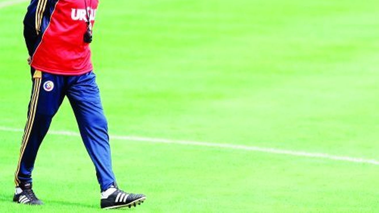 Pițurcă nu s-a decis asupra echipei de start:** "Mai am două dileme!"