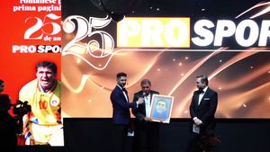 Gică Hagi, copleșit de emoții la Gala ProSport 25: „Îi sunt dator fotbalului toată viața!” | VIDEO