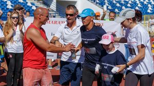 SPECIAL | Eroul Iașiului. Alin Vorniceanu a alergat 24 de ore pe stadionul din Copou, pentru o cauză nobilă: "Sunt epuizat, nu m-am gândit că va fi atât de greu"