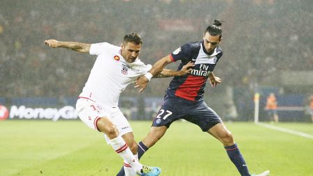 Mutu vrea, Ajaccio are "cheia"! Atacantul e tentat de o colaborare cu Contra, dacă reziliază cu francezii. Detaliile mutării