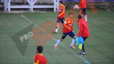 Avem o întreagă națională "PE BARĂ‚"** Neverosimil: echipa "absenților" e mai valoroasă decât cea pe care Pițurcă o va folosi cu Turcia! Vezi DOVADA