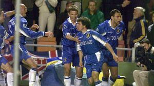 FABULOS! Petrescu, coleg cu CR7 într-un '11' DEMENȚIAL!** Jucătorul uriaș fermecat de "SuperDan": "El a schimbat fotbalul din Premier League"