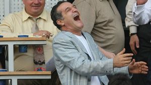 Gigi l-a umilit constant: "În viața mea nu mai iau jucători ca tine!"** Fostul stelist trece acum printr-un nou coșmar! De ce a fost trimis să se antreneze cu juniorii