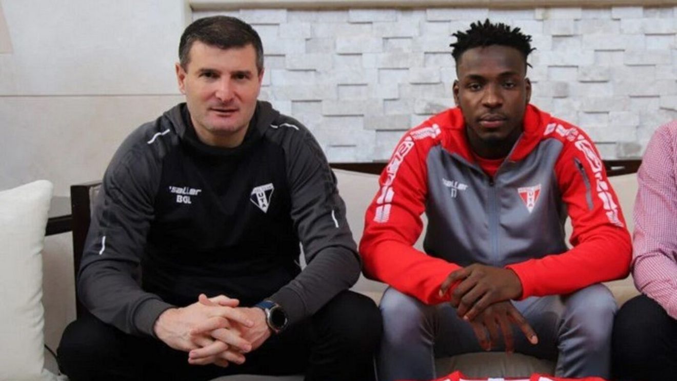 Balint a cerut transferuri! Acum, la UTA, îi are pe Otele și Roger jr la antrenamente