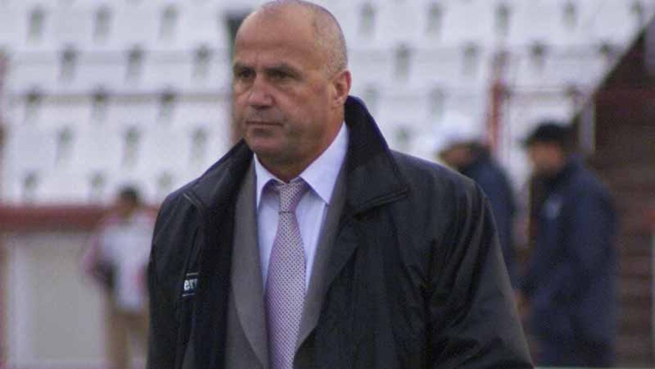 "Lăcătuș trebuie să ghicească echipa învingătoare"