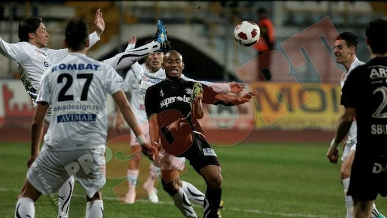 Șumudică: "Am pierdut aiurea pe trei greșeli grave!** Nu e posibil să marcăm două goluri în deplasare și să pierdem"