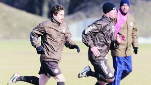 Ofițerul de presă, retras în apărare :)