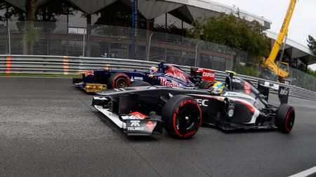 Tragedie la MP al Canadei: Un comisar de pistă, accidentat mortal de o automacara