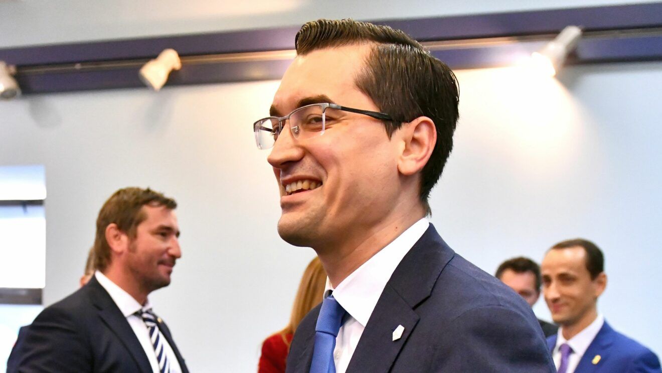 Răzvan Burleanu îl ironizează pe Gigi Becali după ce patronul lui FCSB a recunoscut că a pariat: „Să nu se răzgândească în 24 de ore!”