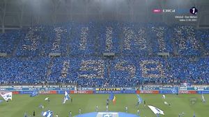 GALERIE FOTO & VIDEO | Coregrafie superbă afișată de fanii olteni pe "Ion Oblemenco", la debutul lui Victor Pițurcă