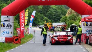 Sezonul de viteză în coastă se încheie cu o super-etapă în Poiana Brașov