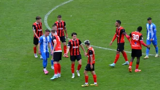 Dreptatea în meciul dintre Reșița și Corvinul va fi împărțită de un arbitru FIFA! Cărășenii au nevoie să câștige împotriva liderului și singurei echipe neînvinse în acest sezon pentru a mai avea șanse la play-off-ul Ligii 2