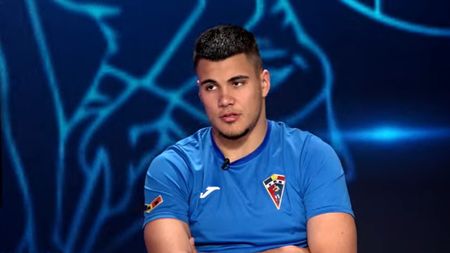 Cine este Muhammad Ali de România! La 20 de ani n-are adversar la Naționalele de box: „Trebuie să lovești fără să fii lovit”. EXCLUSIV