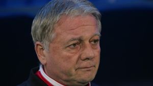 Gabi Stan, creatorul Astrei Ploiești, dezvăluiri peste decenii: „L-am cumpărat pe Florentin Dumitru pe două cisterne de motorină" + Ce spune despre Ion Niculae | EXCLUSIV