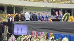 Ce imagini emoționante! Reprezentanții Jandarmeriei și cei care au asigurat paza au fost ultimii care și-au luat adio de la Mircea Lucescu la Arena Națională