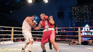 Speranța boxului românesc renunță definitiv la visul olimpic. Își face debutul la profesioniști în California