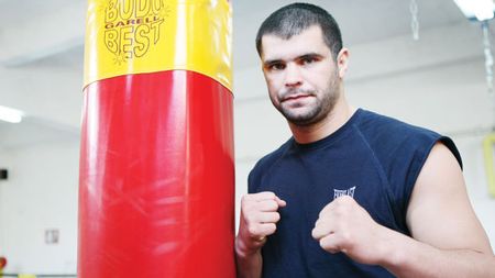 Daniel Ghiță i-a făcut praf pe toți! Moroșanu, Cătinaș și Benny, puși la zid! Un "cocoș fără cohones", unul "vrea să scape" și altul are "centură de plastic" | FOTO