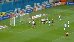 CFR Cluj, moment incredibil la Craiova! Adi Păun, gol la prima fază, după ce l-a ridiculizat pe Alex Cicâldău | FOTO & VIDEO