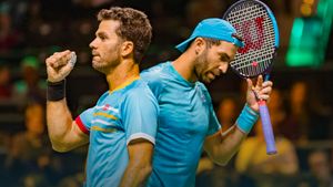 Perechea Tecău / Rojer a fost învinsă în sferturile de finală la Montpellier. Cuplul româno-olandez a reuşit 7 aşi