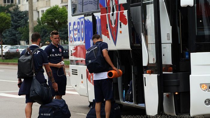 A venit, s-a pozat și a plecat! FC Botoșani a renunțat la jucătorul din CuraÃ§ao. Lotul pe care Costel Enache l-a luat în cantonamentul din Austria