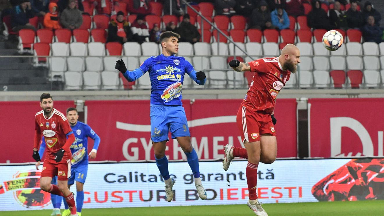 Se clatină un club din Superliga. Şefii l-au băgat pe antrenor în şedință şi demiterea e tot mai vizibilă