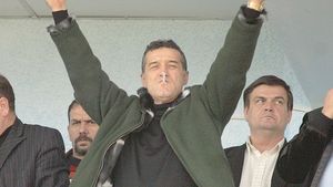 Gigi anunță dinastia Becali: "Steaua va rămâne nepoților-nepoților-nepoților mei!"