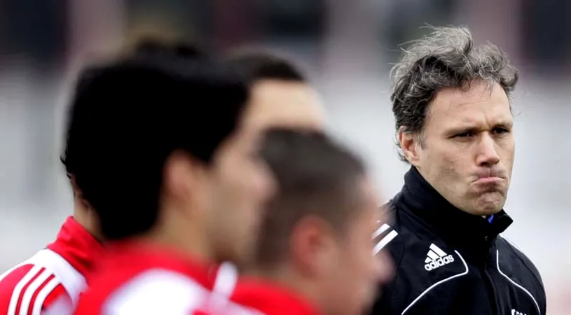 Van Basten** a demisionat de la Ajax Amsterdam