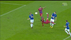 TARE! Cum s-a "născut" execuția fabuloasă a lui Chiricheș:** "Am avut sinuzită, evit să dau cu capul" :)