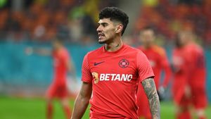 Motivul din spatele revenirii de formă a lui Florinel Coman la FCSB: iubita lui l-a „dat de gol” pe Instagram! | GALERIE FOTO