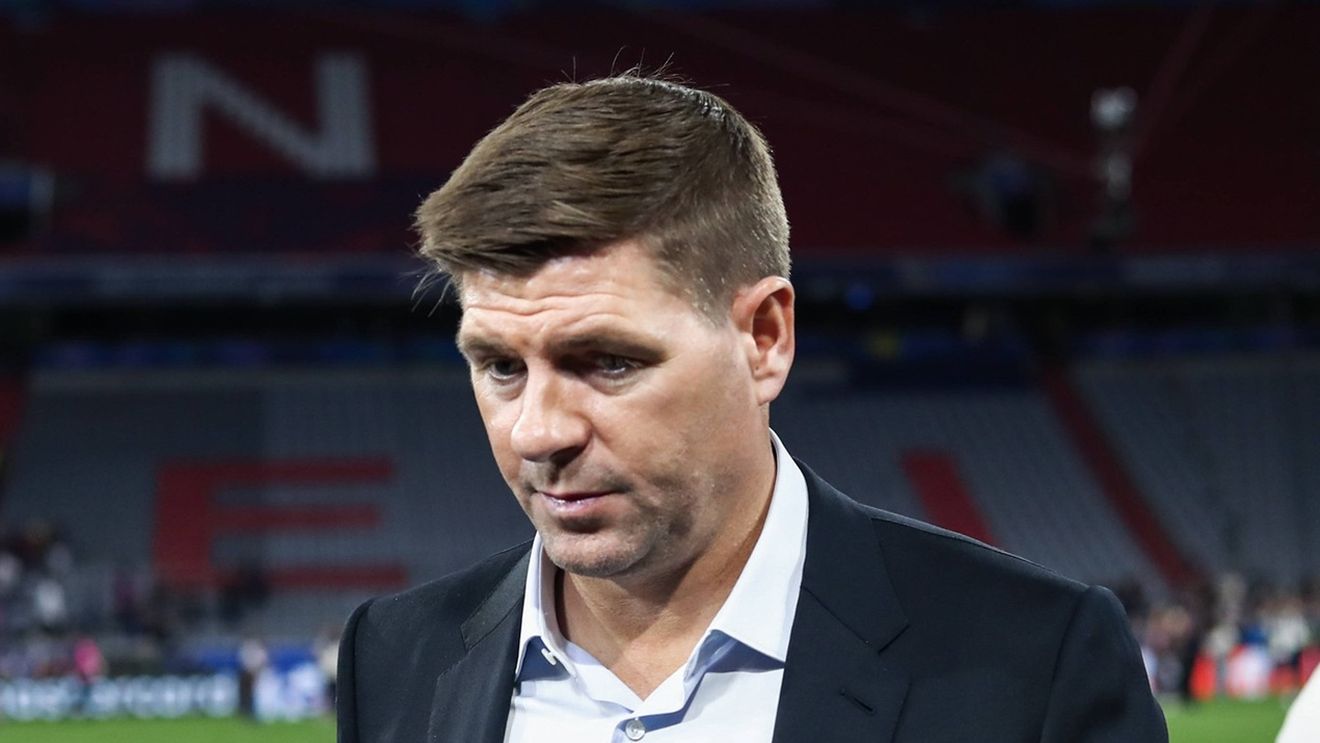 Steven Gerrard, furios după ce Sir Alex Ferguson a spus despre el că nu a fost un „fotbalist de top, top”