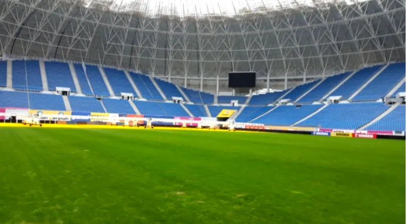 Se înlocuieşte din nou gazonul stadionului din Craiova. Arena era în garanie, dar a găzduit meciuri mai des decât era prevăzut în manualul de mentenanță  