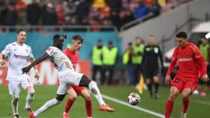 Marele minus al lui FCSB în derby-ul cu CFR Cluj. „Vestiarul nu acceptă!” Tavi Popescu, luat la țintă. „N-ai cum să fii tu lider când lexicul tău e format din 52 de cuvinte!”