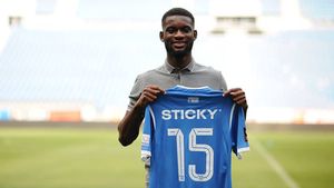 Crăciunescu vs Donkor. Ce ar fi decis fostul ecuson FIFA la faultul ghanezului asupra lui "Mbappe" Coman 