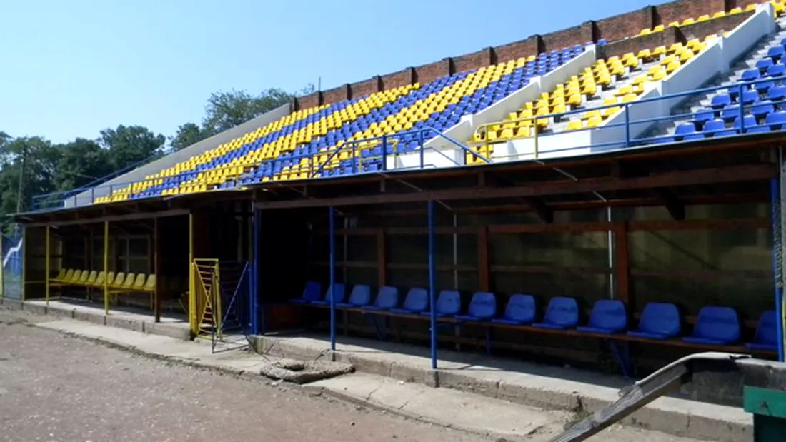 FC Caransebeș** își modernizează stadionul pentru Liga a 2-a