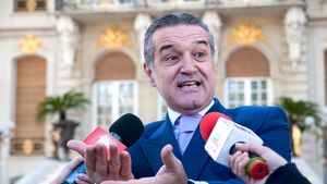 Mutări de Champions League pentru Steaua!** Becali pleacă în Grecia pentru trei jucători de la AEK Atena! "Duminică sunt acolo"