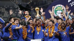 Dezvăluiri despre Jiangsu Suning! Staff-ul lui Cosmin Olăroiu: „Un an de zile mâncam gratis la câte invitații am primit”