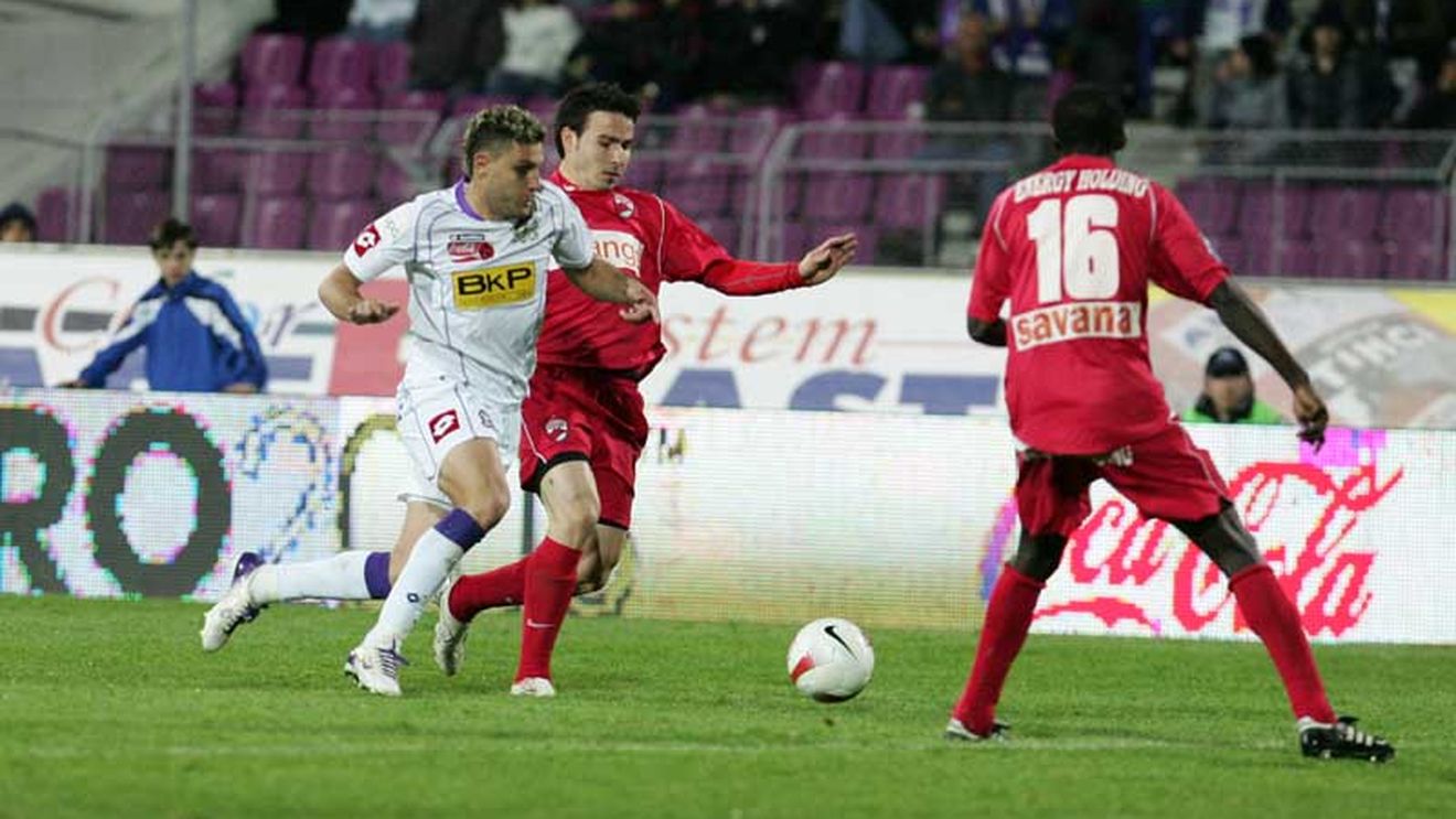 "Dinamo trebuie să dispute un joc oficial fără fani!"/ **"Pedeapsa va fi suportată pe teren propriu!"