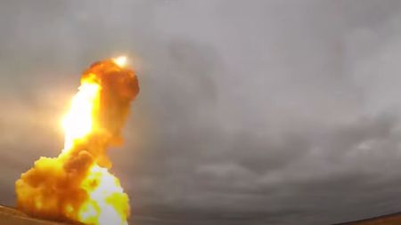 Vladimir Putin își arată colții în fața lui Donad Trump, după instalarea scutului anti-balistic de la Deveselu! NATO, vizată indirect! Ultimul test cu rachete al Moscovei | VIDEO