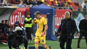 Mircea Lucescu a decis că Ianis Hagi e căpitanul României chiar dacă ar reveni Stanciu: „L-am susținut când toată lumea spunea că e doar băiatul lui Gică Hagi”