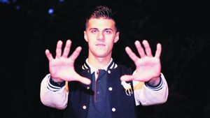 Mărturie din infernul de la Varșovia: "Nu i-am auzit pe fani!"** Drăghia, apărat după gafa cu Legia: visează să calce pe urmele lui Casillas