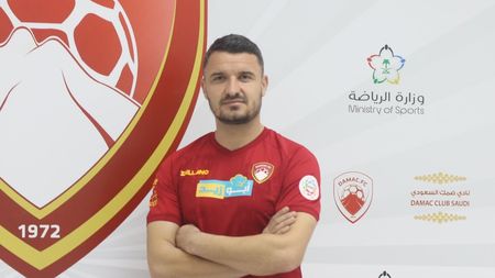 Constantin Budescu nu a putut debuta la Al Hilal. De ce a ratat jucătorul român confruntarea cu Răzvan Lucescu