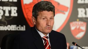 Mulțescu speră să-și îndeplinească visul de a cuceri titlul cu Dinamo: "Poate deveni realitate"
