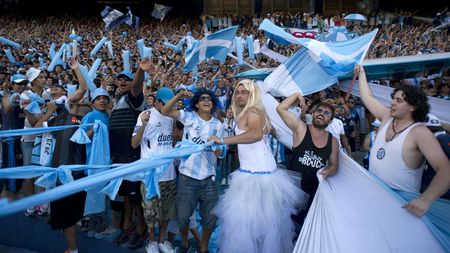 Racing Club, din nou campioană în Argentina, după 13 ani! FOTO | Imaginile devenite virale: cum au sărbătorit "fiicele președintelui" victoria