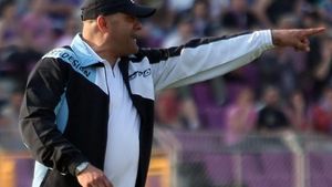 "Dacă Unirea o încurcă pe Dinamo**, cresc șansele noastre la titlu"